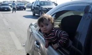 Người dân Lebanon vội vã sơ tán sau cuộc tập kích của Israel