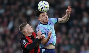 Declan Rice: 'Arsenal non nớt nên liên tục nhận thẻ đỏ'