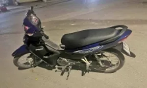 Dùng cây đinh ba dọa đánh, cướp xe máy trên cao tốc